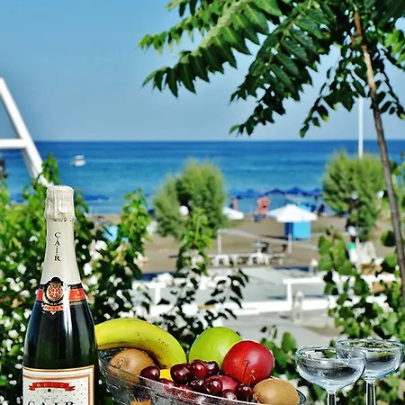 Hotel Gregory Peck Beach Break Faliraki