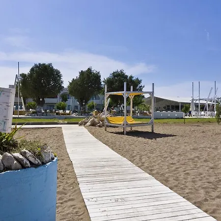 Hotel Gregory Peck Beach Break Faliraki