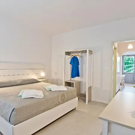 Gregory Peck Beach Break * Faliraki