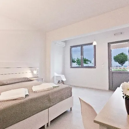 Gregory Peck Beach Break Otel Faliraki